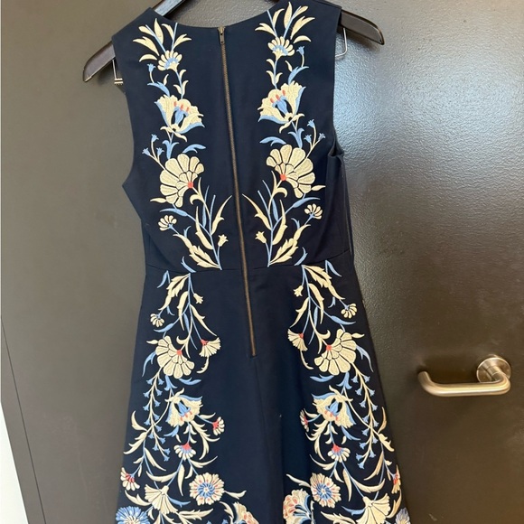 Moulinette Soeurs (Anthropologie) size 2 NWOT Navy Floral Embroidered Mini Dress - Picture 9 of 16